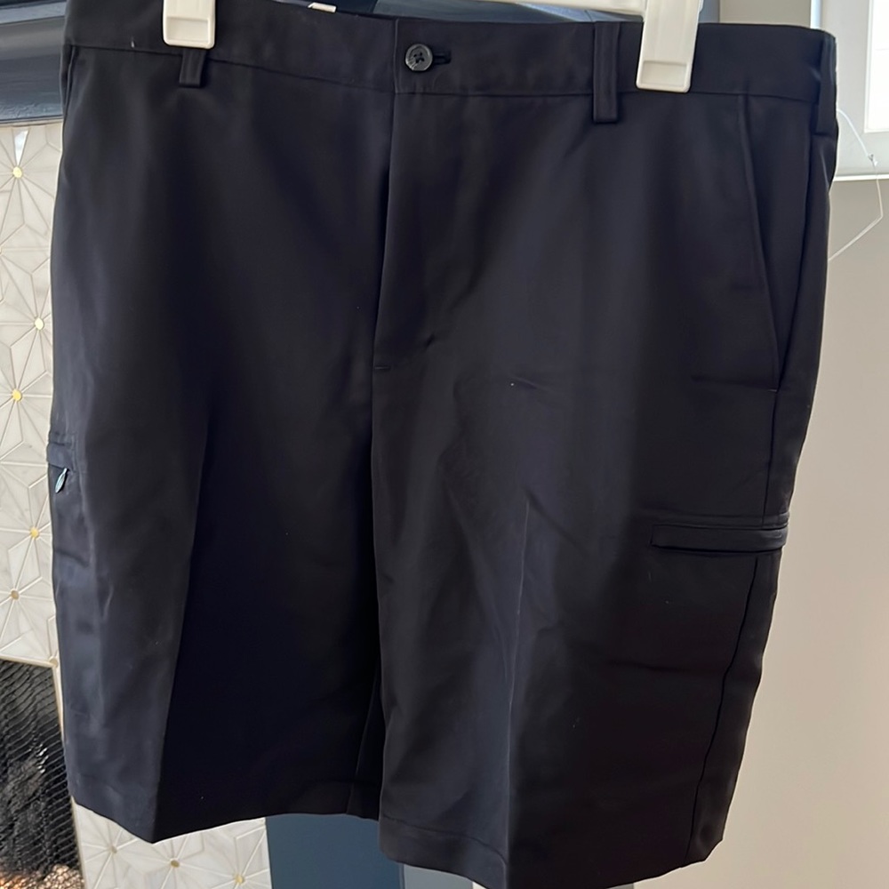 Mens Izod golf shorts